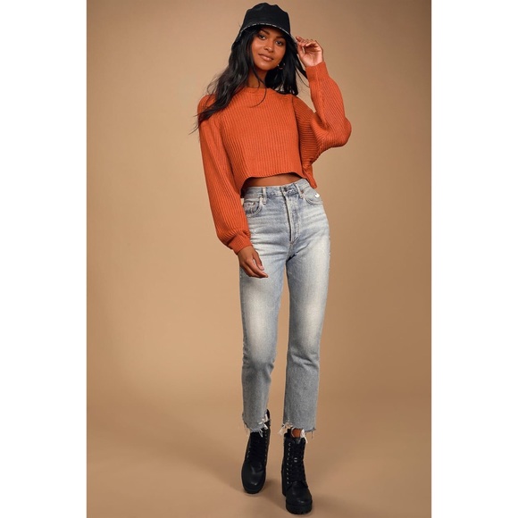 NWOT Lulu’s rust orange cropped knit sweater - Picture 2 of 5